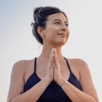 Emma Arscott - yoga teacher - YOAS - Yoga on a Shoestring